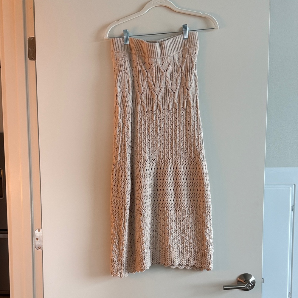 House of Harlow 1960 Textured Beige A-Line Skirt
